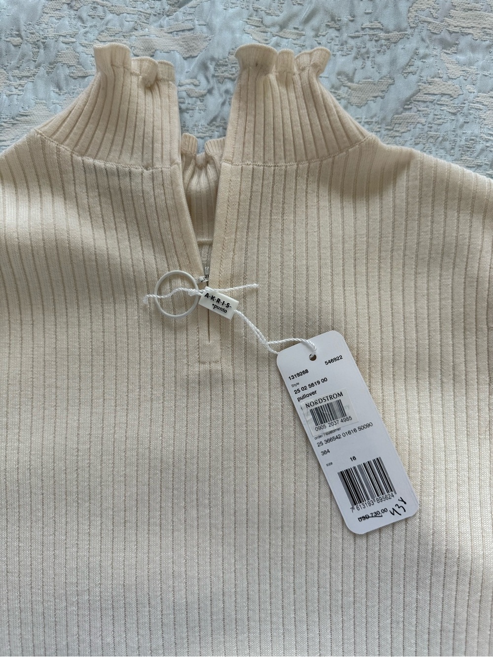 Akris Punto Cream Ribbed Ruffle Turtleneck wool Sweater - Picture 7 of 7
